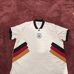 Adidas Germany National Team Soccer Jersey, Men's XXL - White/Flag Colors